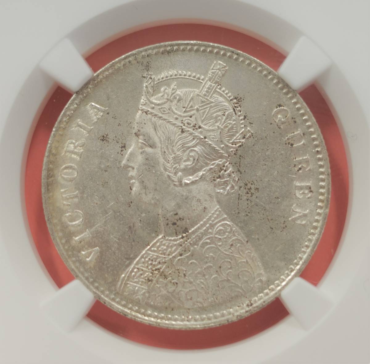 ヴィクトリア女王銀貨　ルピー